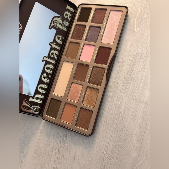 Too Faced Chocolate Bar eyeshadow palette - Picture 4 of 5